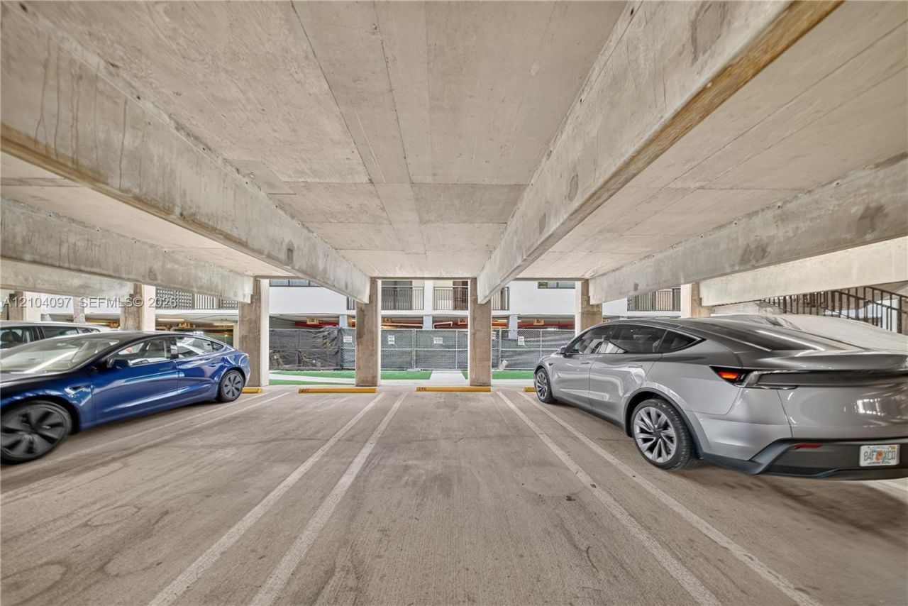 540 Brickell Key Dr , Unit 916, Miami, FL 33131 Photo