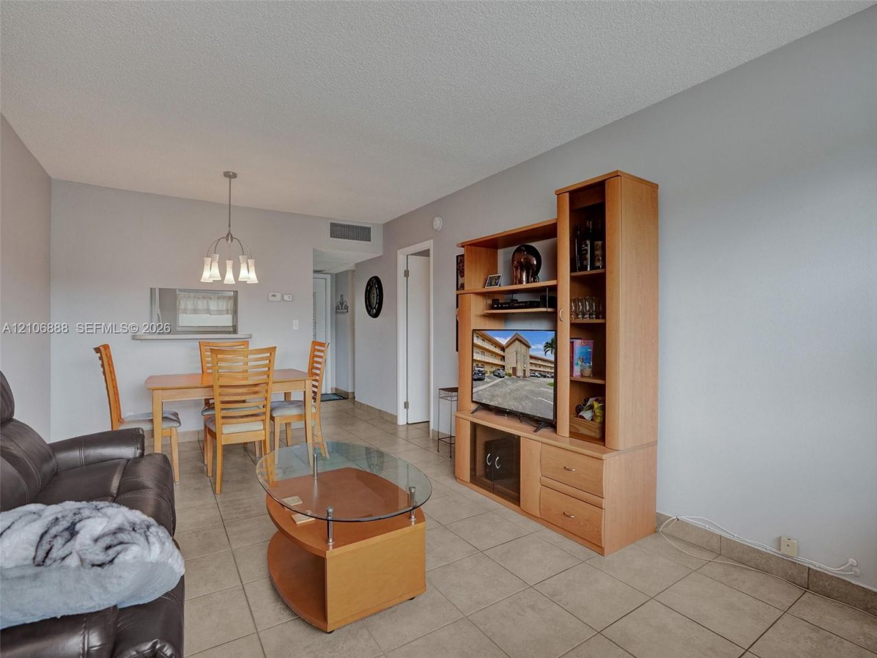 3506 NW 49th Ave , Unit 508, Lauderdale Lakes, FL 33319 Photo