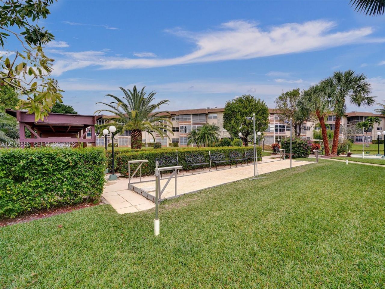 3506 NW 49th Ave , Unit 508, Lauderdale Lakes, FL 33319 Photo