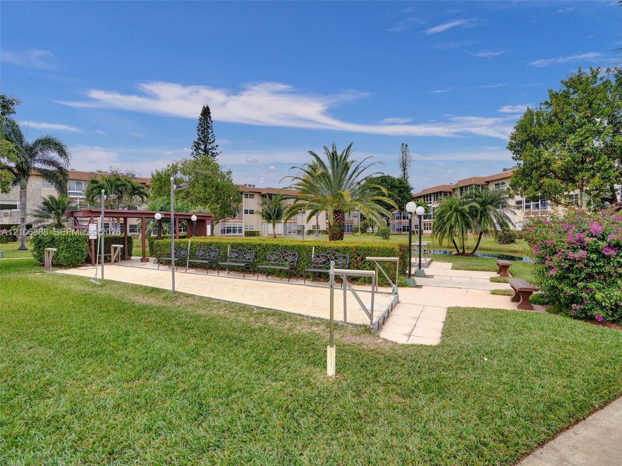 3506 NW 49th Ave , Unit 508, Lauderdale Lakes, FL 33319 Photo