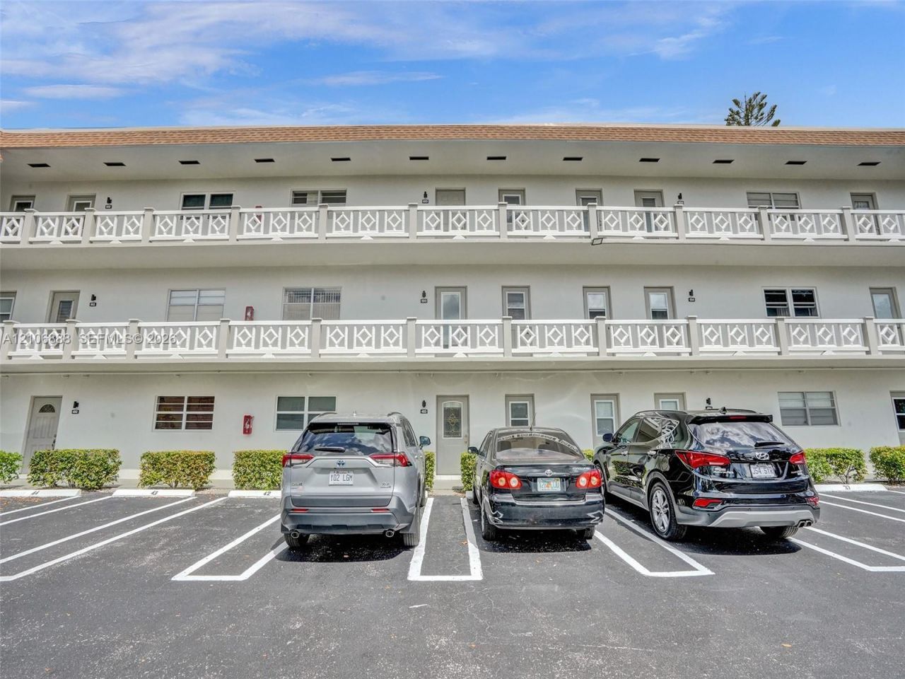 3506 NW 49th Ave , Unit 508, Lauderdale Lakes, FL 33319 Photo