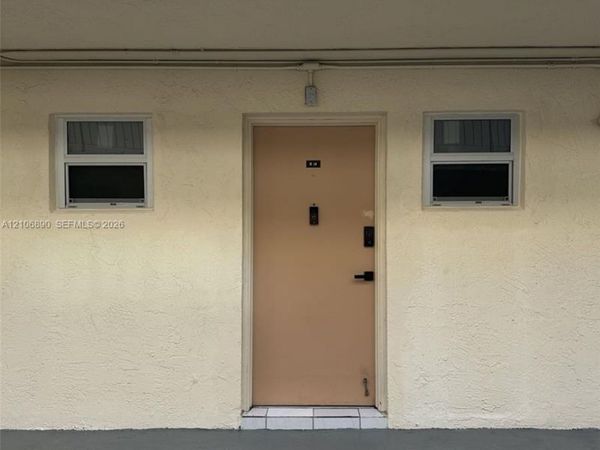 10300 Coral Way , Unit B14, Miami, FL 33165