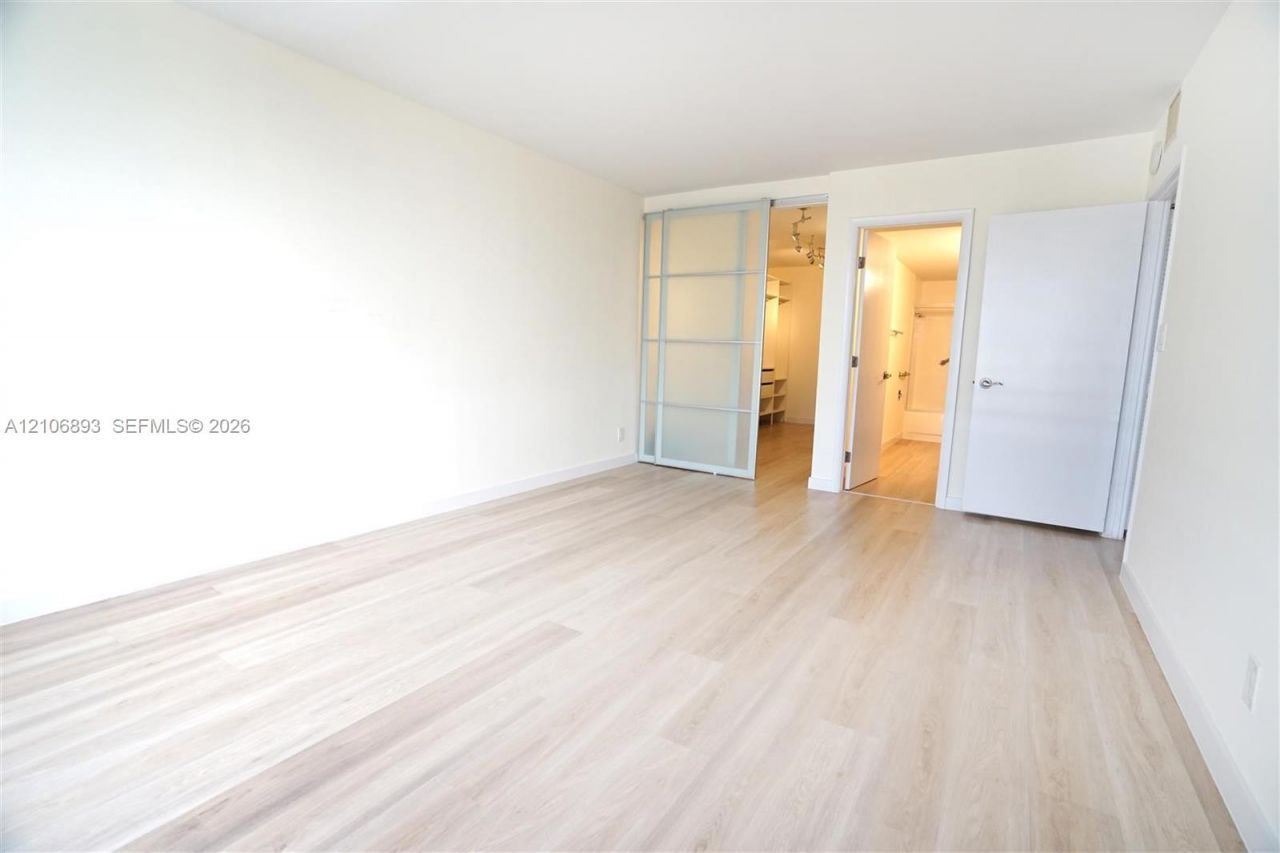 2500 Parkview Dr , Unit 2020, Hallandale Beach, FL 33009 Photo