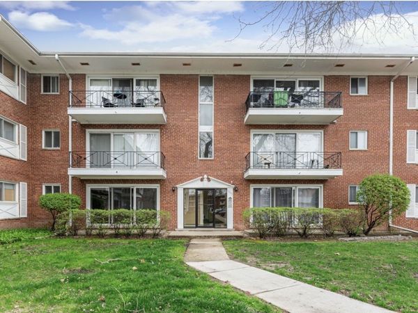 10115 Old Orchard Court , Unit 102, Skokie, IL 60076