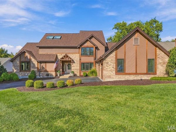 14277 Cedar Springs Drive , Chesterfield, MO 63017