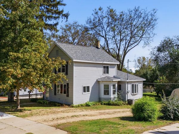 816 E Cook Street, Portage, WI 53901