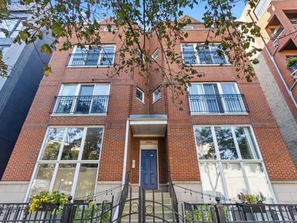 1369 W Hubbard Street, Unit 3E, Chicago, IL 60642
