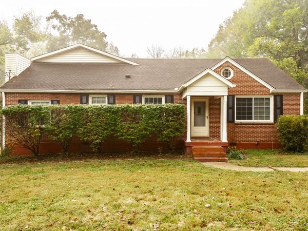 415 Moss Trl, Goodlettsville, TN 37072