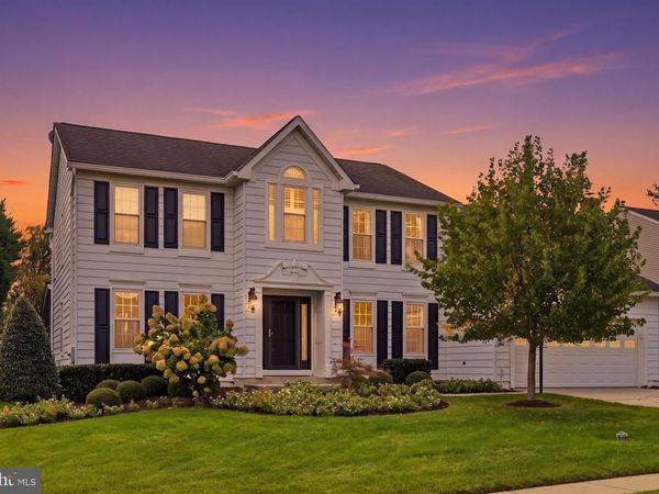 6913 SOVEREIGN PLACE, FREDERICK, MD 21703