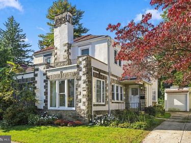 422 TREGARON ROAD, BALA CYNWYD, PA 19004