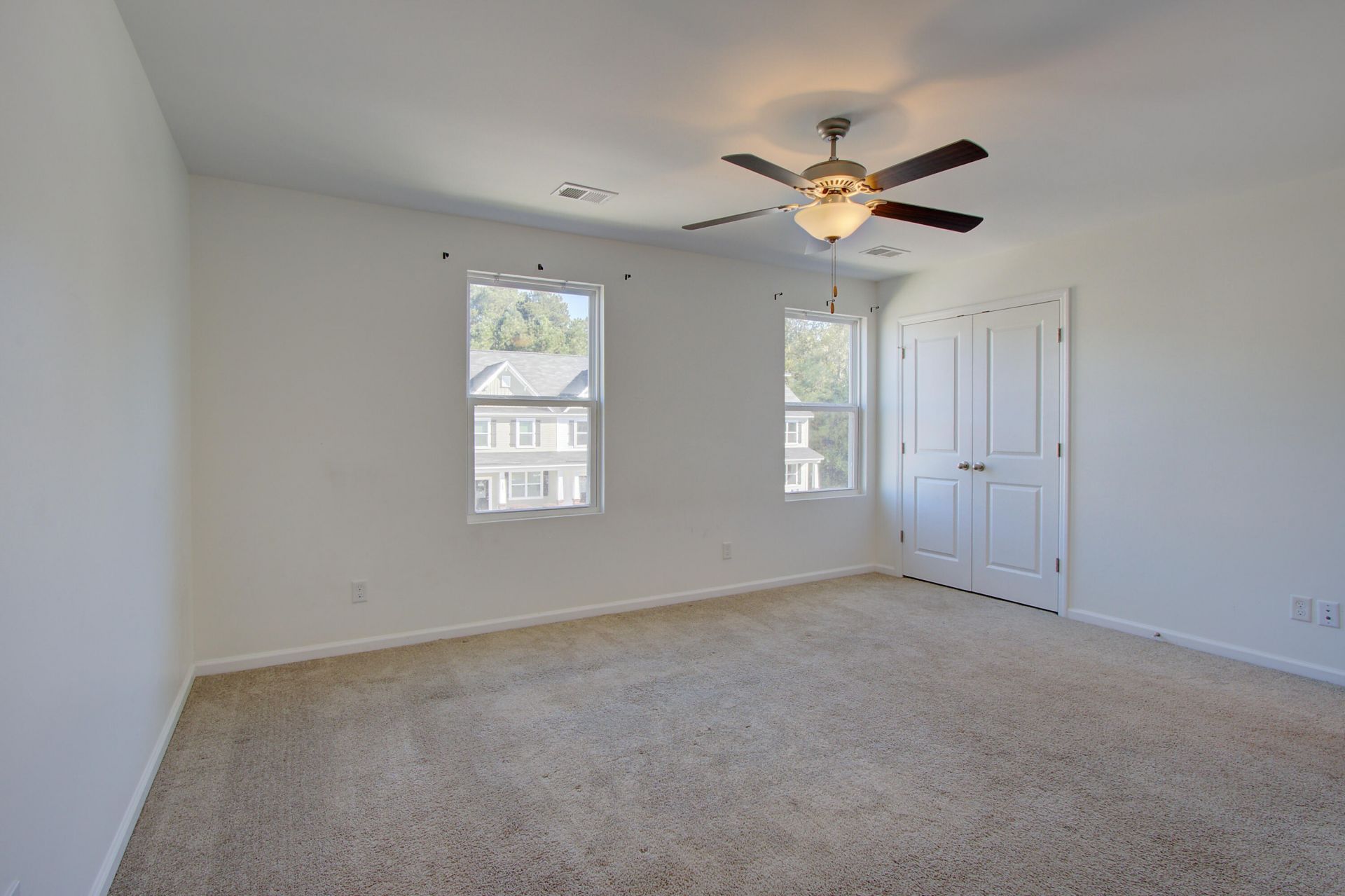 197 Woodward Road Photo 16