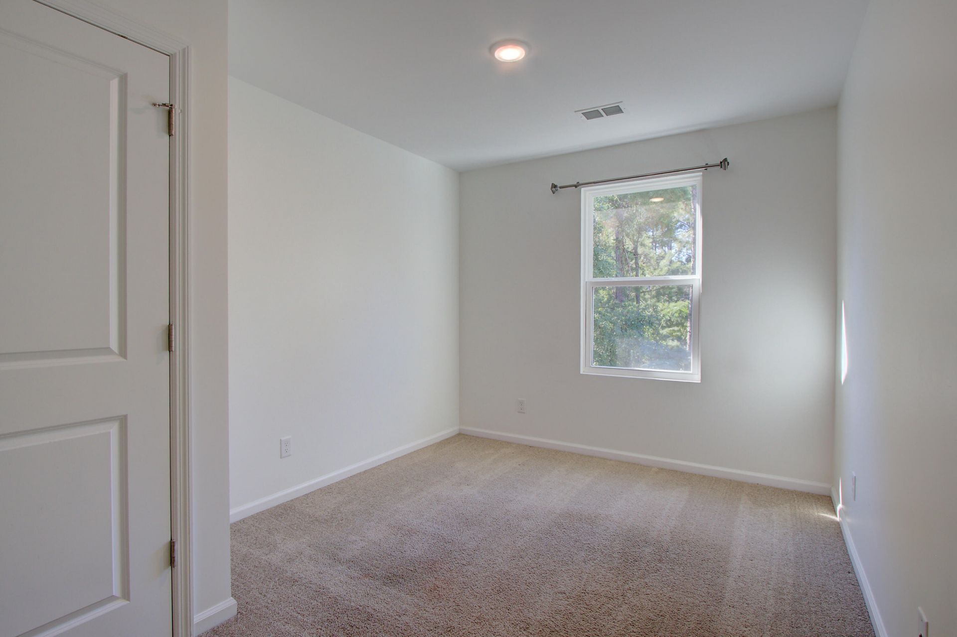 197 Woodward Road Photo 19