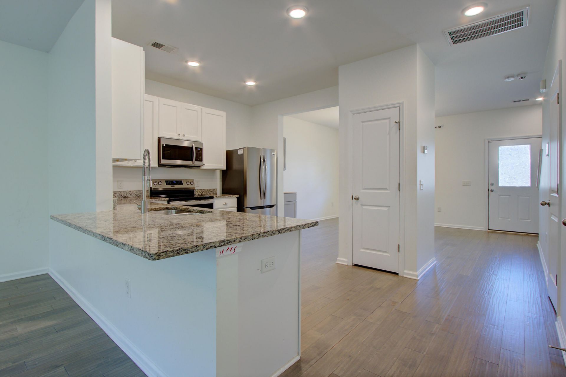 197 Woodward Road Photo 7
