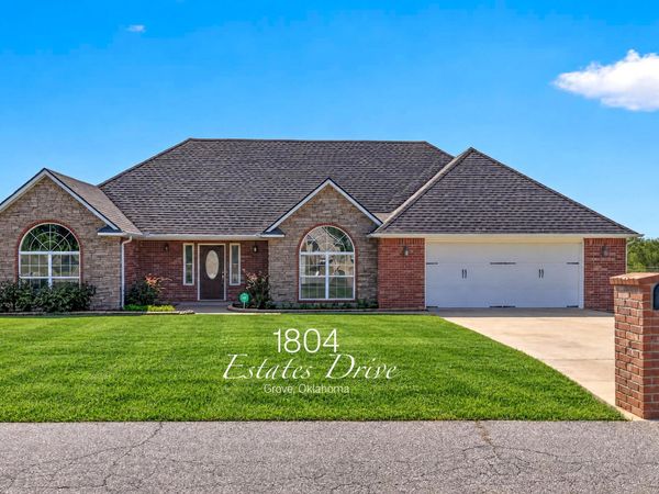 1804 Estates Drive , Grove, OK 74344