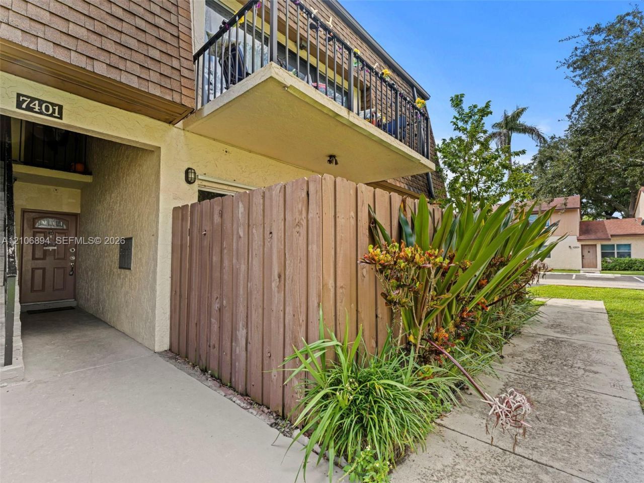7401 W Sunrise Blvd, Unit B1, Plantation, FL 33313 Photo