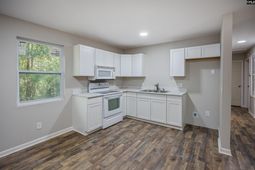 916 Swan Lane  photo 4