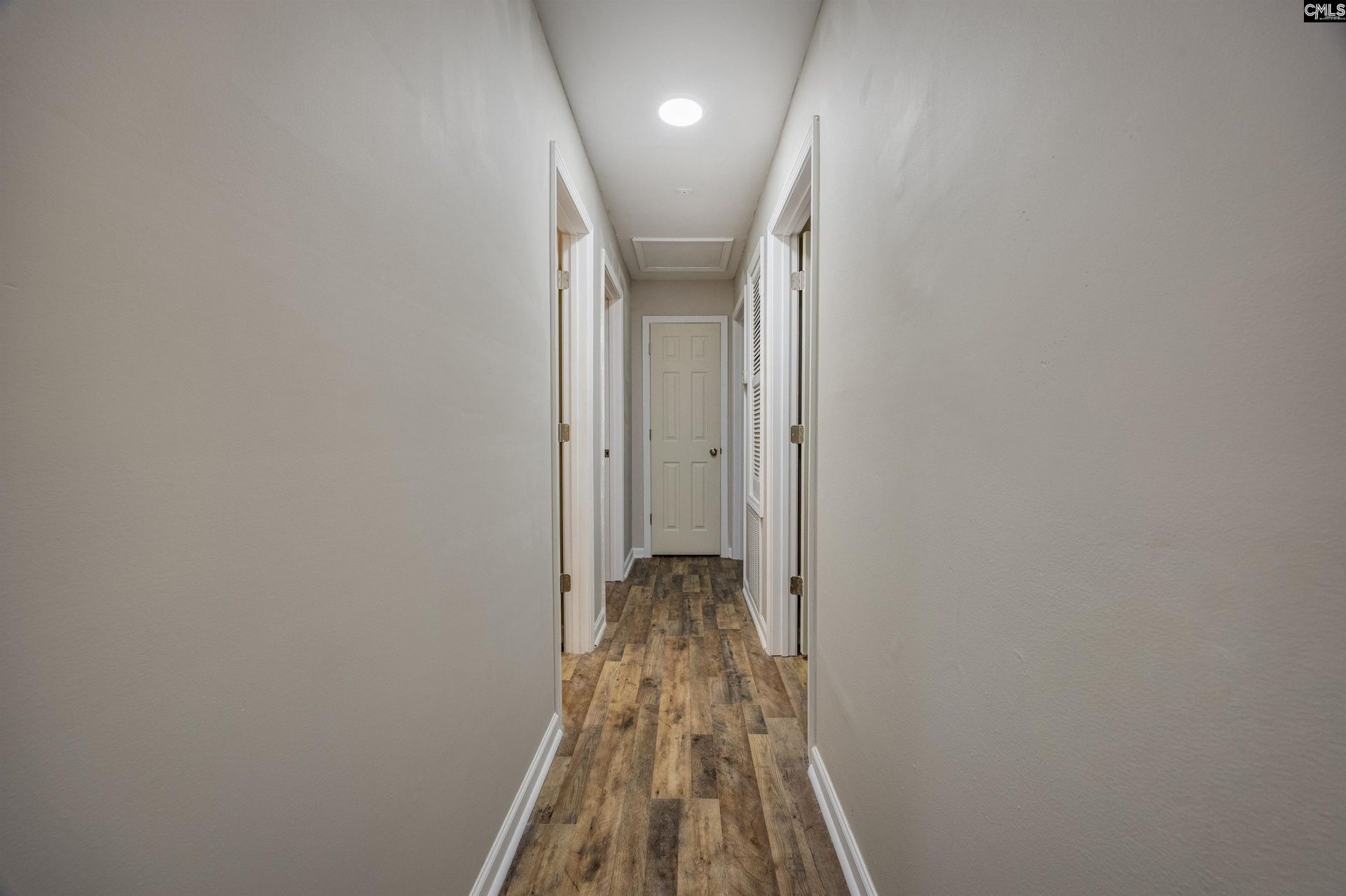 916 Swan Lane  Photo 8