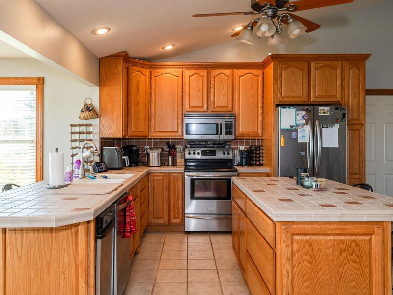 5782 Whispering Wind Drive, Springfield, OH 45504 Photo 15