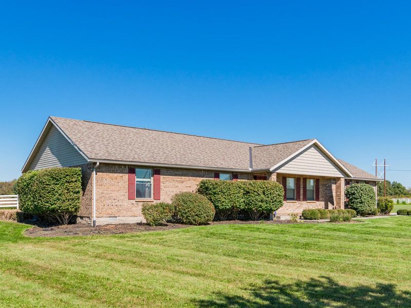 5782 Whispering Wind Drive, Springfield, OH 45504 Photo 6