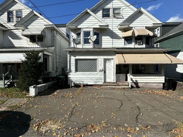 7 W Madison Avenue, West Hazleton, PA 18202