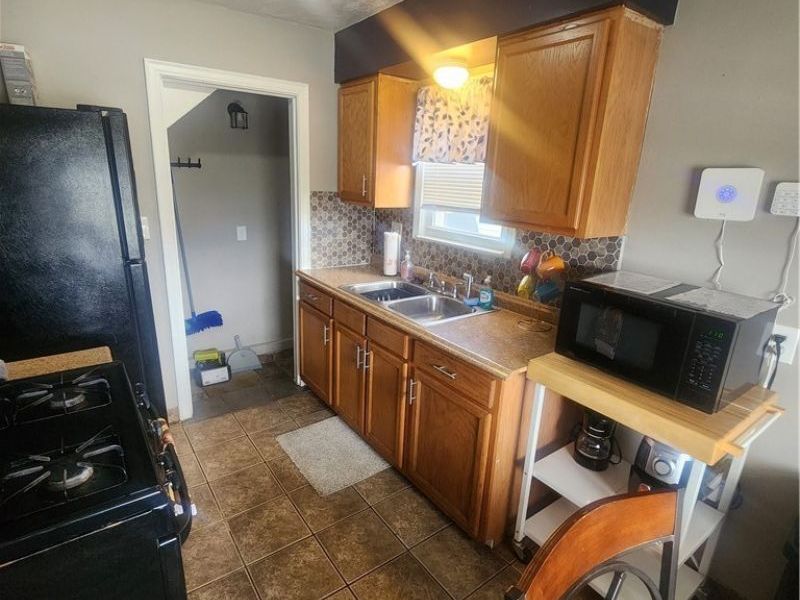 16117 Glendale Avenue, Cleveland, OH 44128 Photo 5