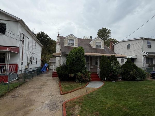 147-30 Huxley Street , Rosedale, NY 11422