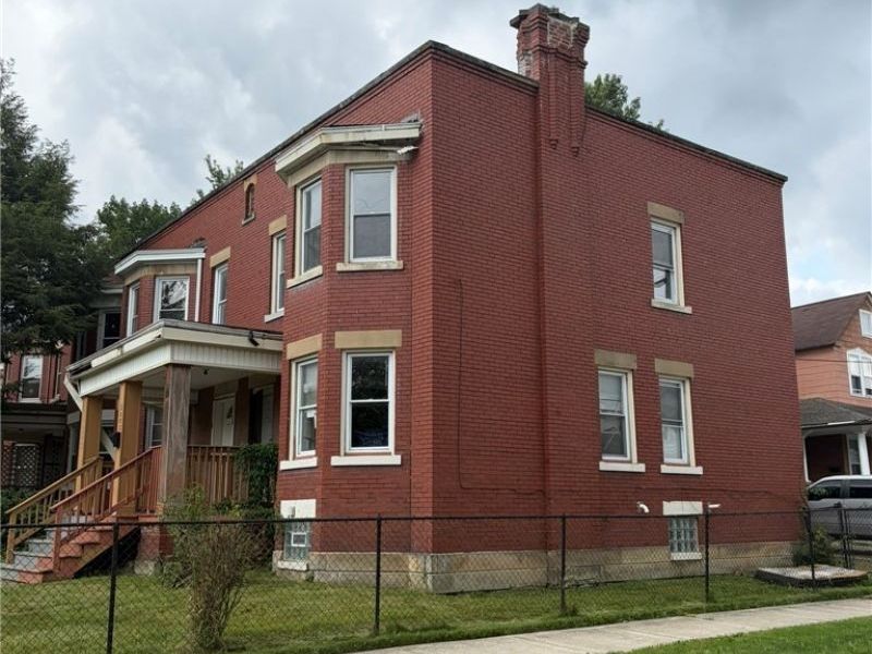 2082 W 98th Street, Cleveland, OH 44102 Photo 2