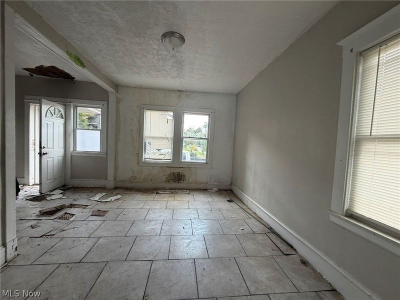 2082 W 98th Street, Cleveland, OH 44102 Photo 7