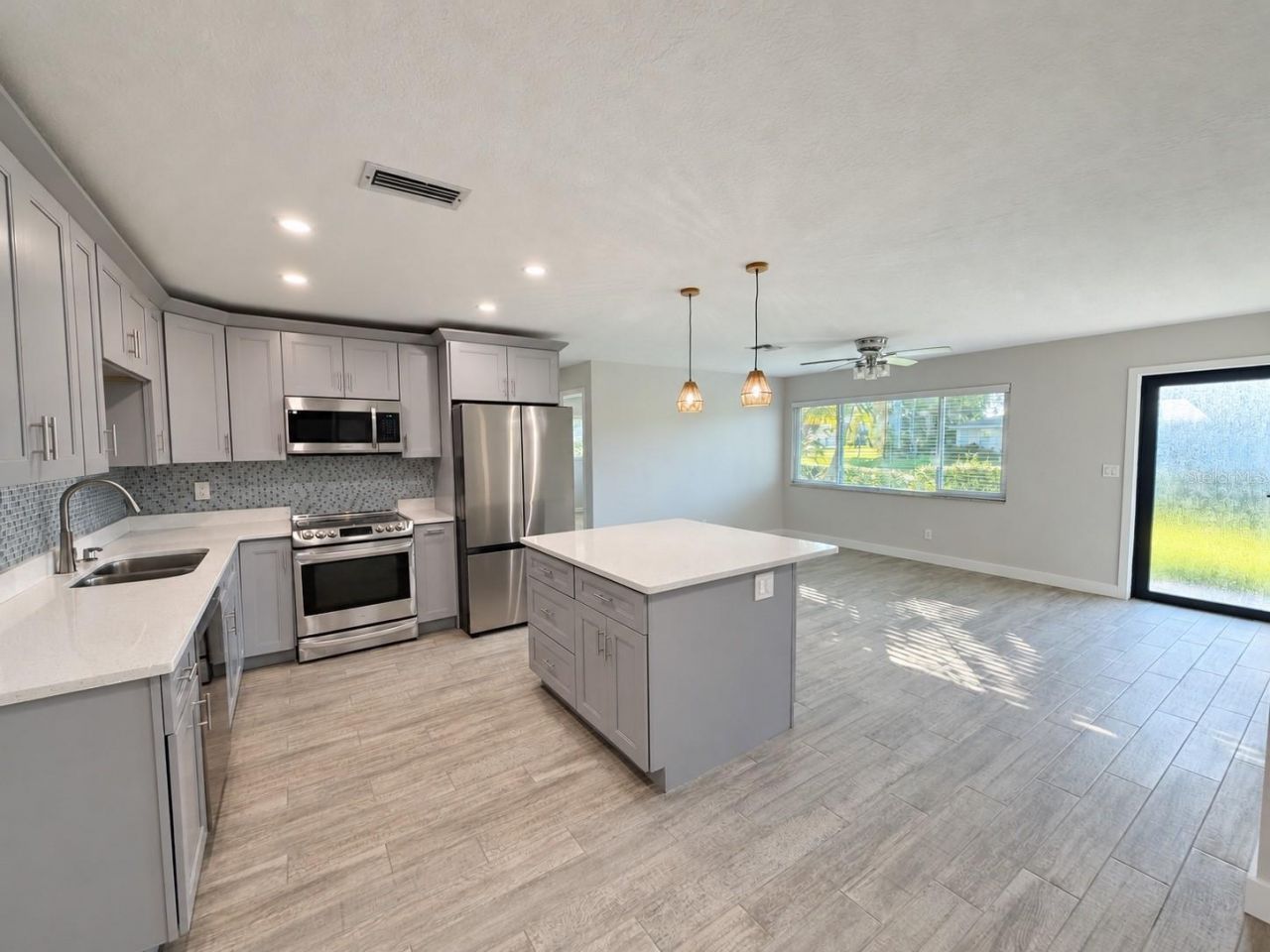 1476 N Mangonia Drive , West Palm Beach, FL 33401 Photo