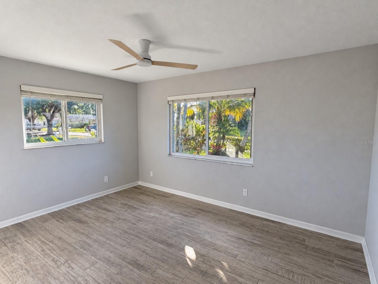 1476 N Mangonia Drive , West Palm Beach, FL 33401 Photo