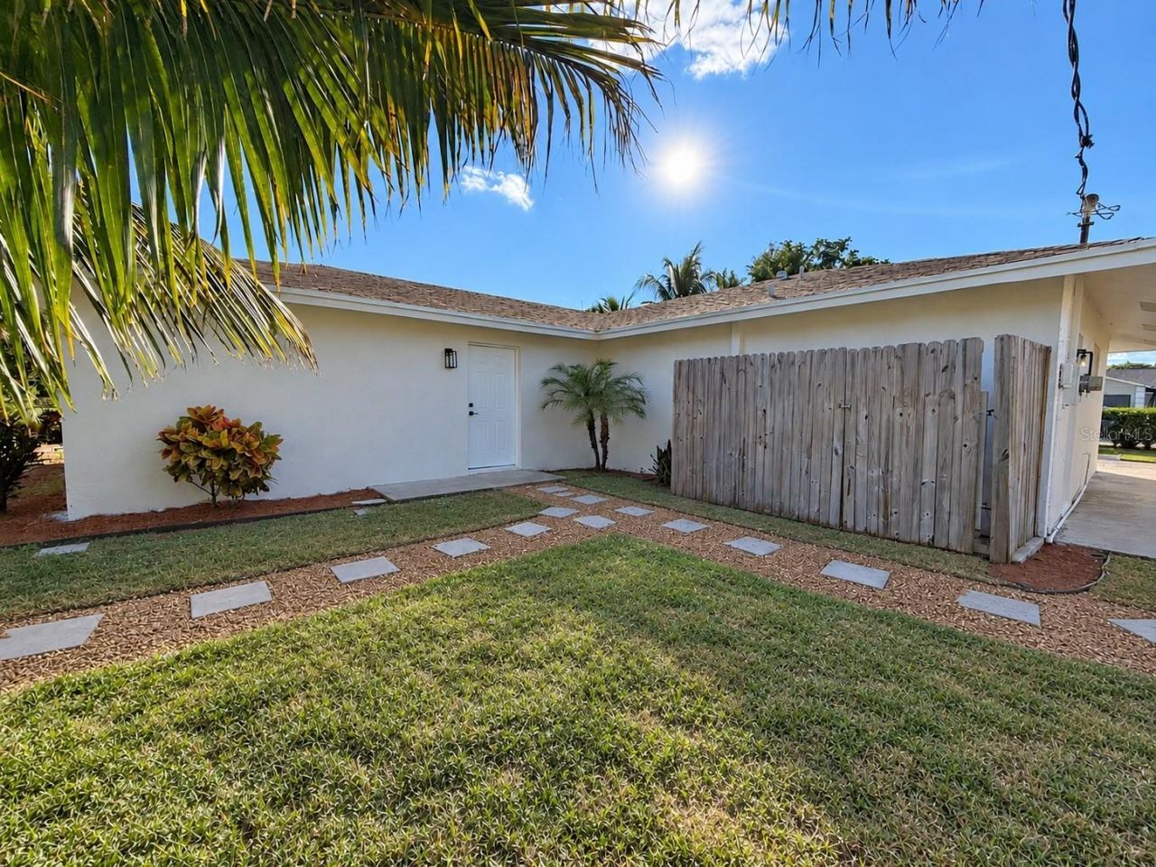 1476 N Mangonia Drive , West Palm Beach, FL 33401 Photo