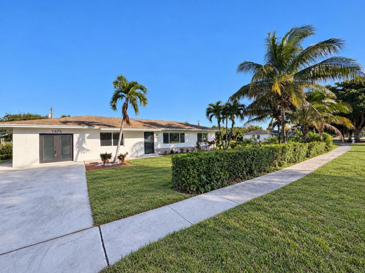 1476 N Mangonia Drive , West Palm Beach, FL 33401 Photo