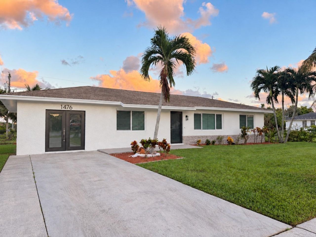 1476 N Mangonia Drive , West Palm Beach, FL 33401 Photo