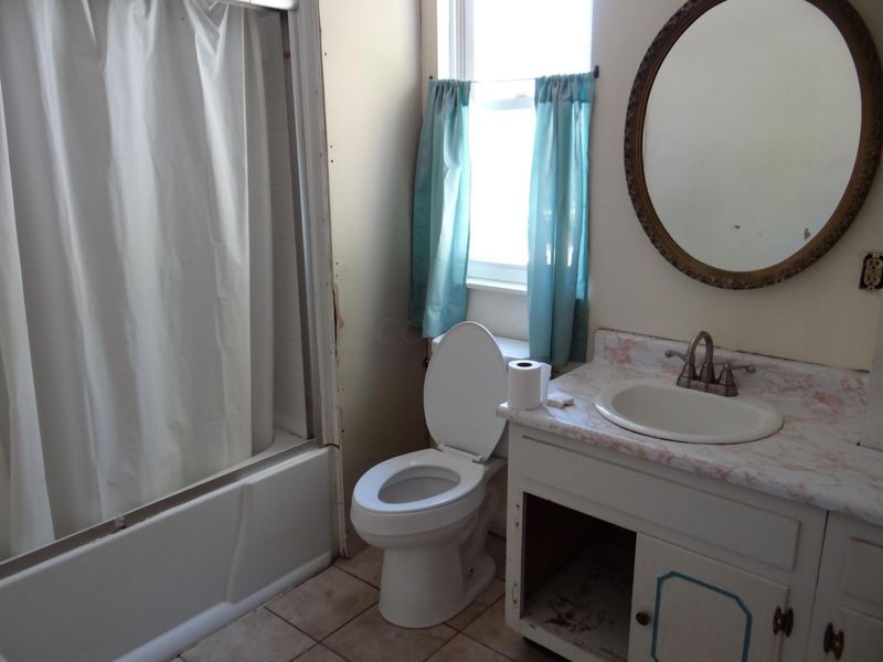 3716 Greenock Court, Columbus, OH 43228 Photo 11