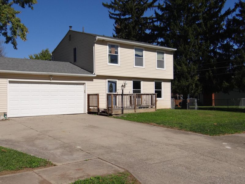 3716 Greenock Court, Columbus, OH 43228 Photo 2