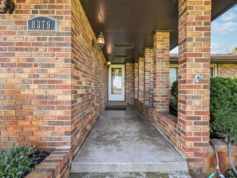 8379 London Groveport Road, Grove City, OH 43123 Photo 2