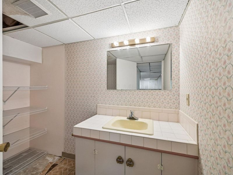 8379 London Groveport Road, Grove City, OH 43123 Photo 53