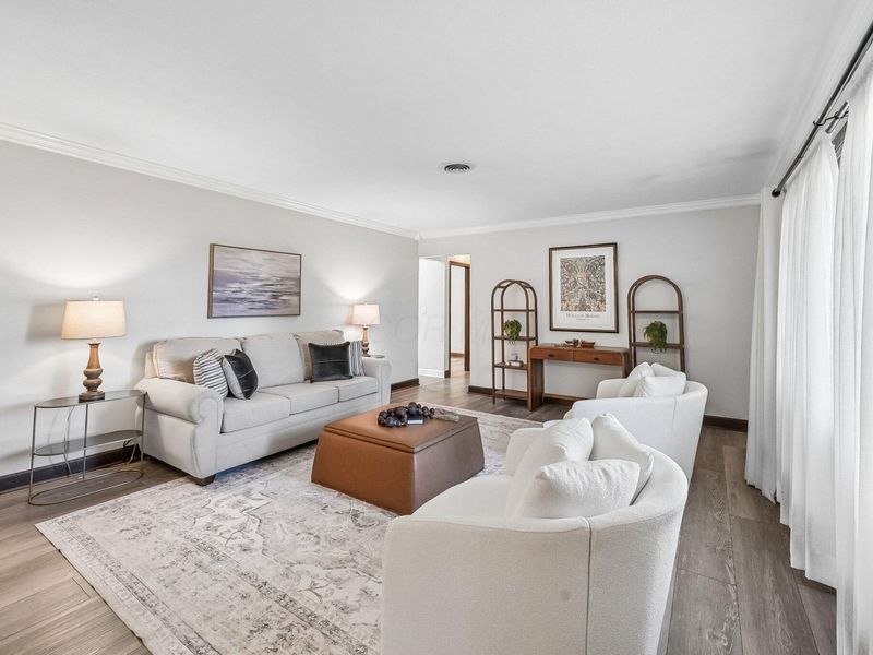 8379 London Groveport Road, Grove City, OH 43123 Photo 6