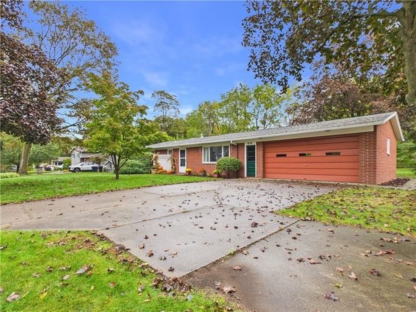 874 Dewitt Road , Webster, NY 14580