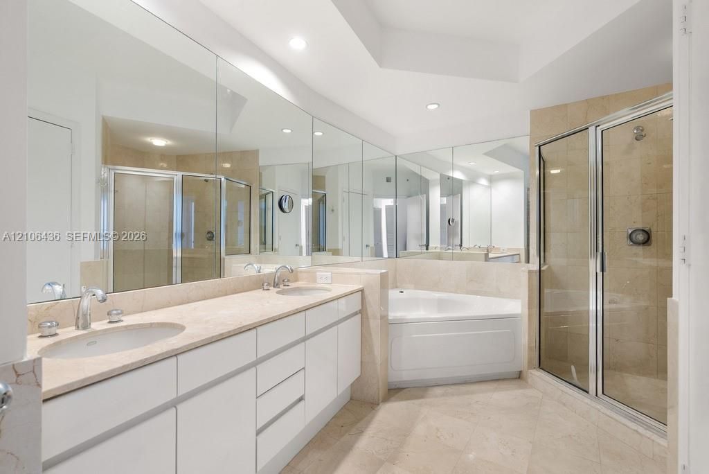 808 Brickell Key Dr, Unit 2102, Miami, FL 33131 Photo