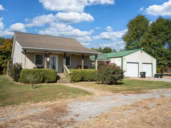 205 Tate Road , Raleigh, IL 62977
