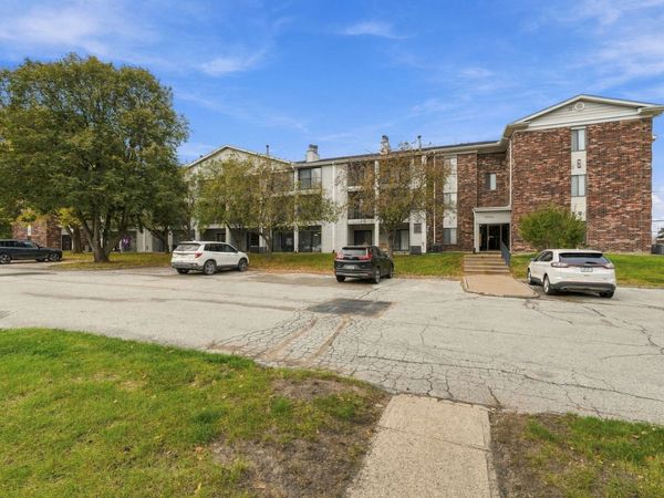 4805 86th Street, Unit 32, Urbandale, IA 50322