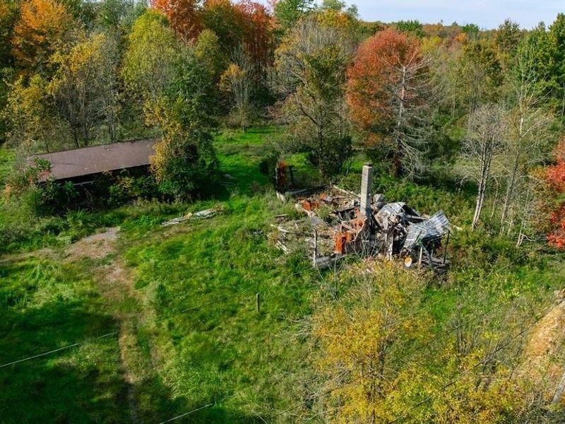 4485 Middle Road, Conneaut, OH 44030 Photo 10