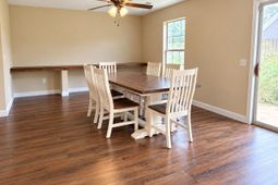 1760 Polaris Dr  photo 4