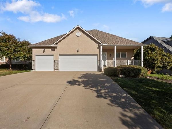 12133 S Valley Road, Olathe, KS 66061