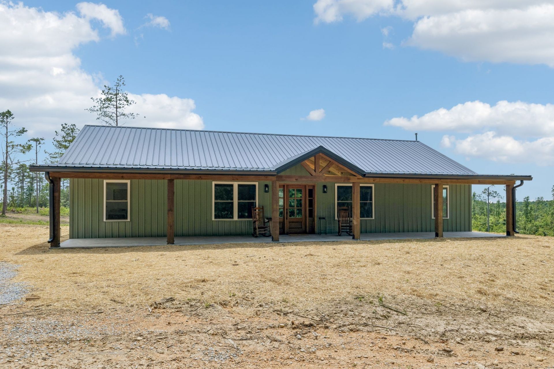 1919 Linden Highway, Hohenwald, TN 38462 Main Photo