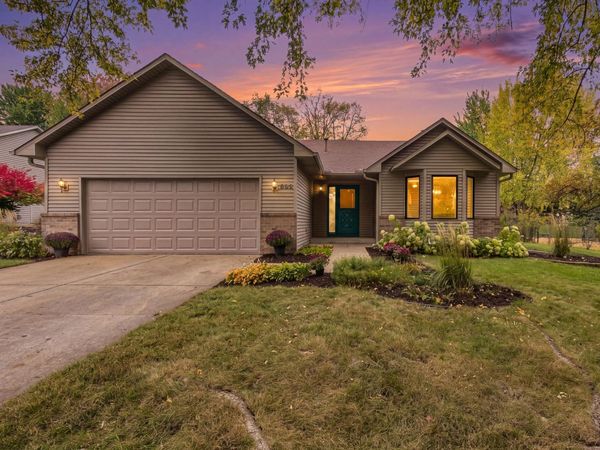 602 Todd Avenue, Eagan, MN 55123