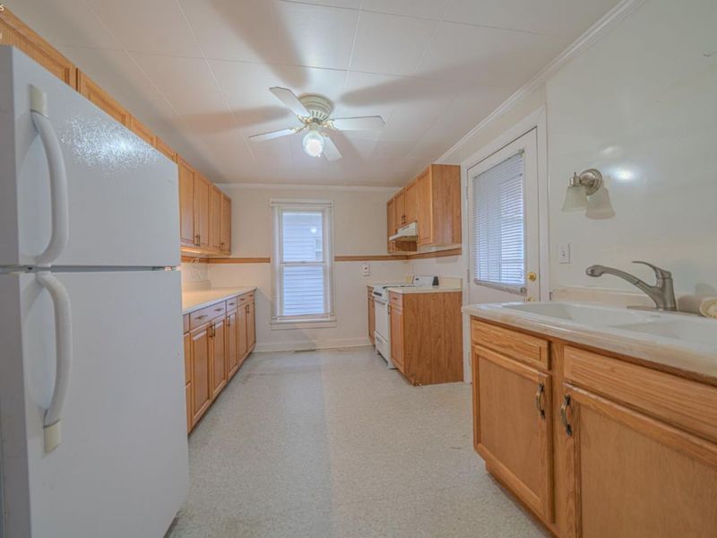 235 N Locust, Oak Harbor, OH 43449 Photo 8