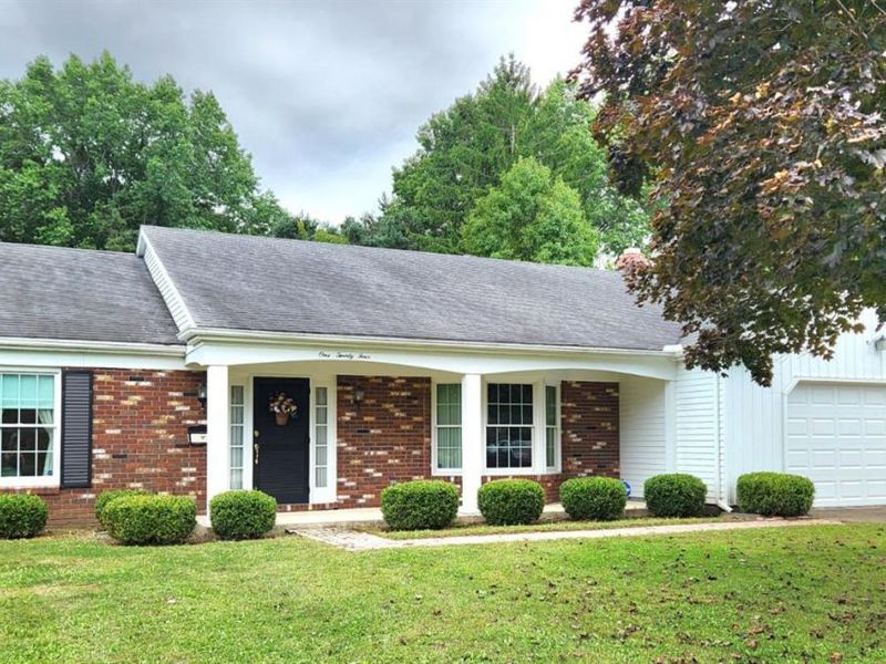 124 Stonyridge Drive, Sandusky, OH 44870 Photo 4