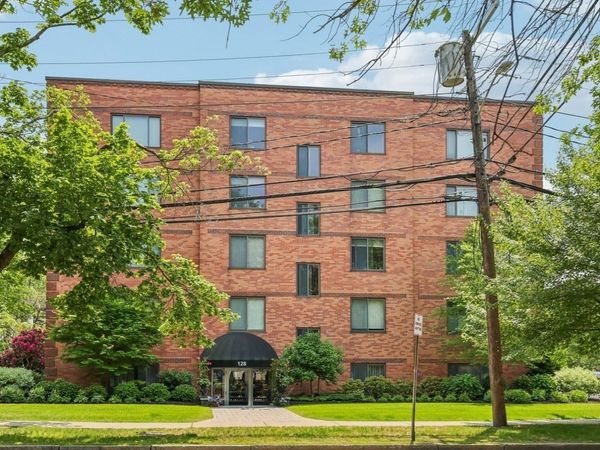 128 Pleasant St, Unit 303, Arlington, MA 02476
